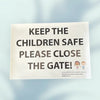 close gate reminder for glass gate